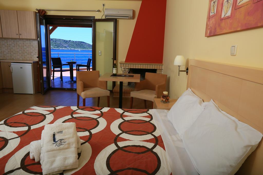 Faros Luxury Suites Маратополис Экстерьер фото