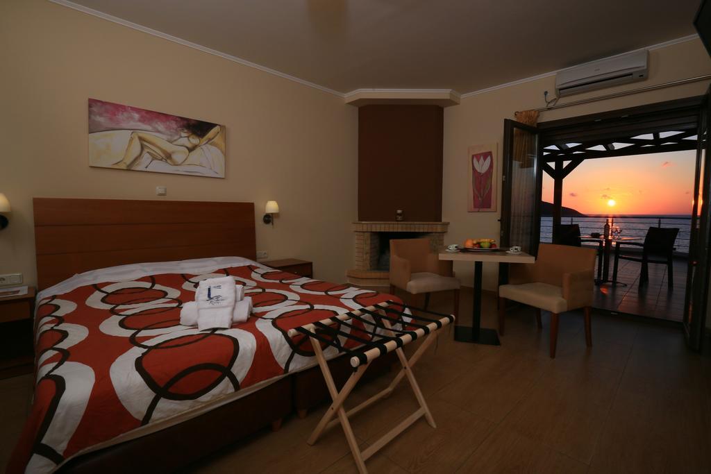 Faros Luxury Suites Маратополис Экстерьер фото