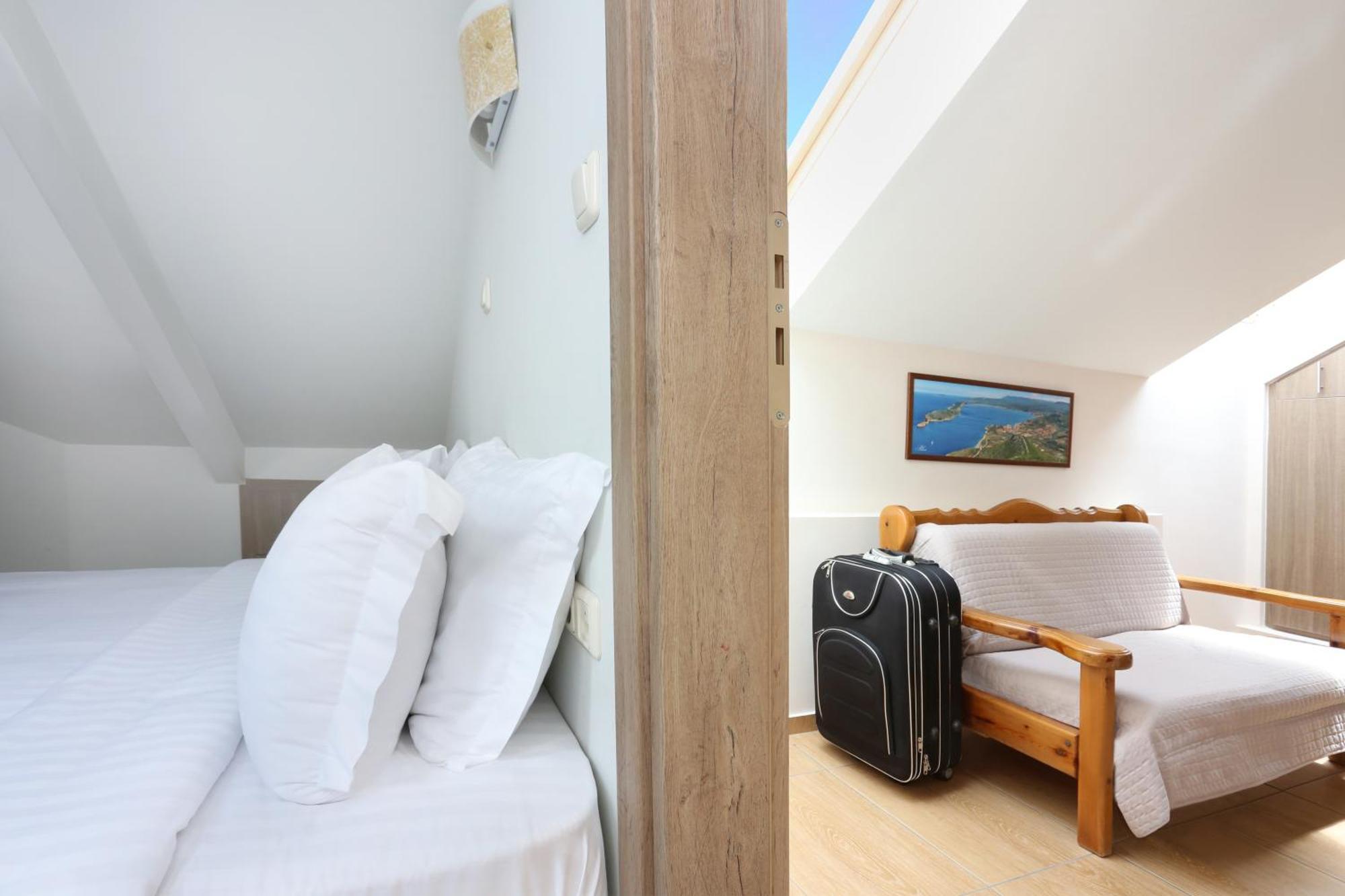 Faros Luxury Suites Маратополис Экстерьер фото